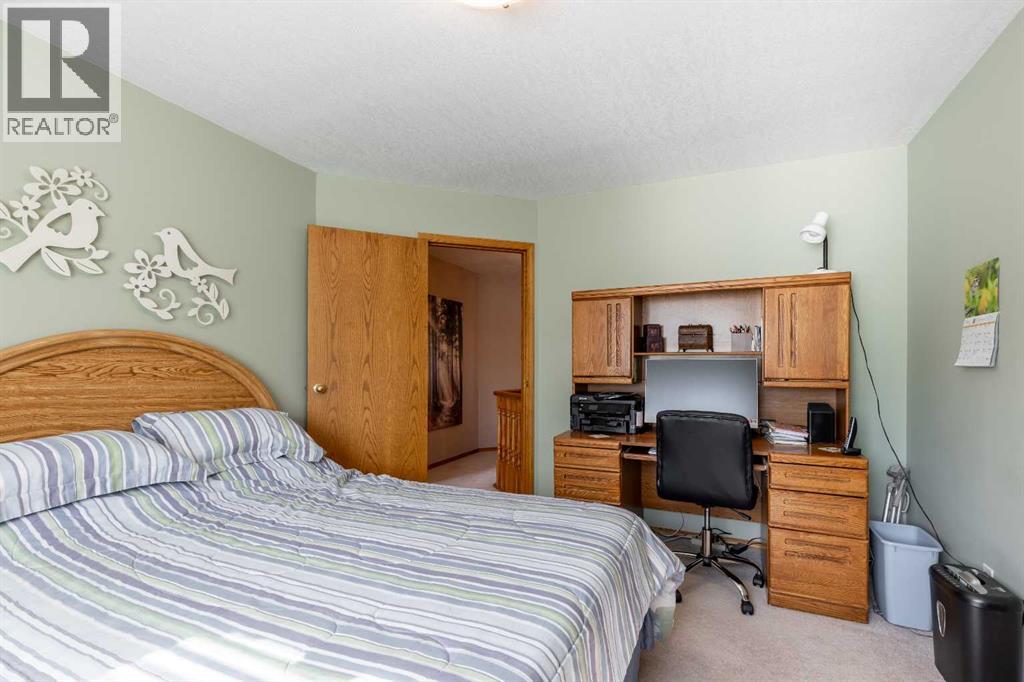 229 Coachwood Point W, Lethbridge, Alberta  T1K 6A7 - Photo 25 - A2295596