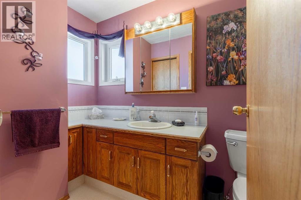 229 Coachwood Point W, Lethbridge, Alberta  T1K 6A7 - Photo 22 - A2295596