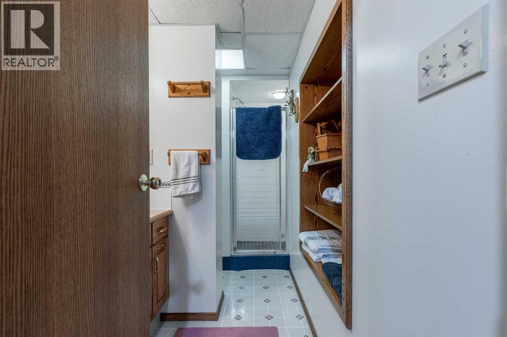 229 Coachwood Point W, Lethbridge, Alberta  T1K 6A7 - Photo 41 - A2295596