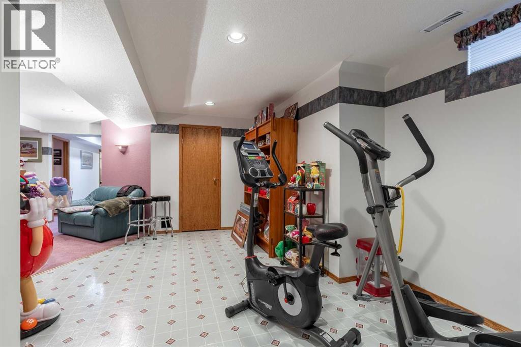 229 Coachwood Point W, Lethbridge, Alberta  T1K 6A7 - Photo 36 - A2295596