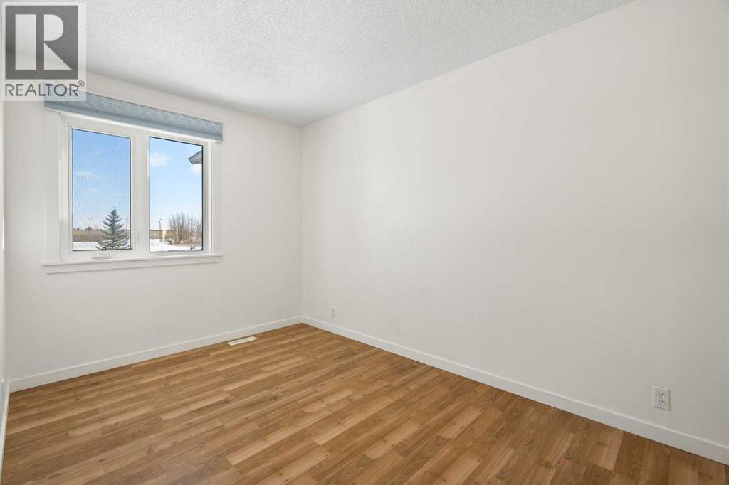 11035 Oakfield Drive Sw, Calgary, Alberta  T2W 3H3 - Photo 25 - A2296863