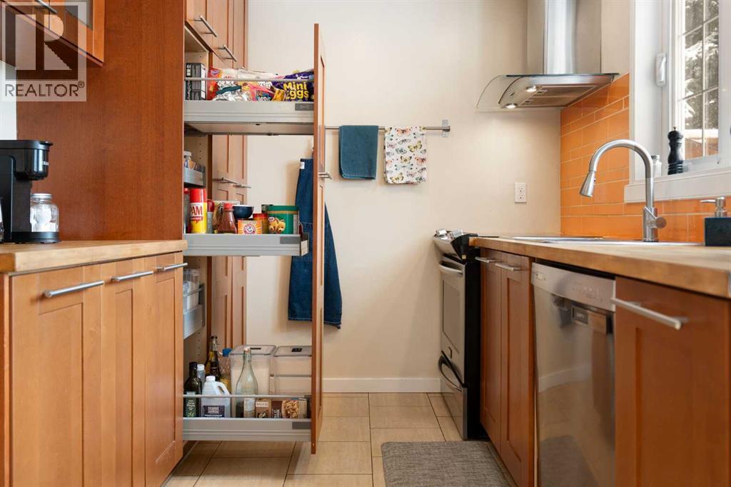 11035 Oakfield Drive Sw, Calgary, Alberta  T2W 3H3 - Photo 19 - A2296863