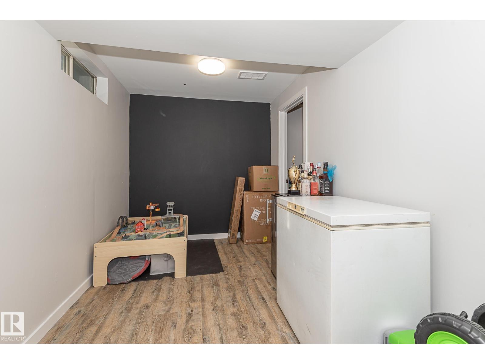 8326 157 Av Nw, Edmonton, Alberta  T5Z 2P7 - Photo 20 - E4479551