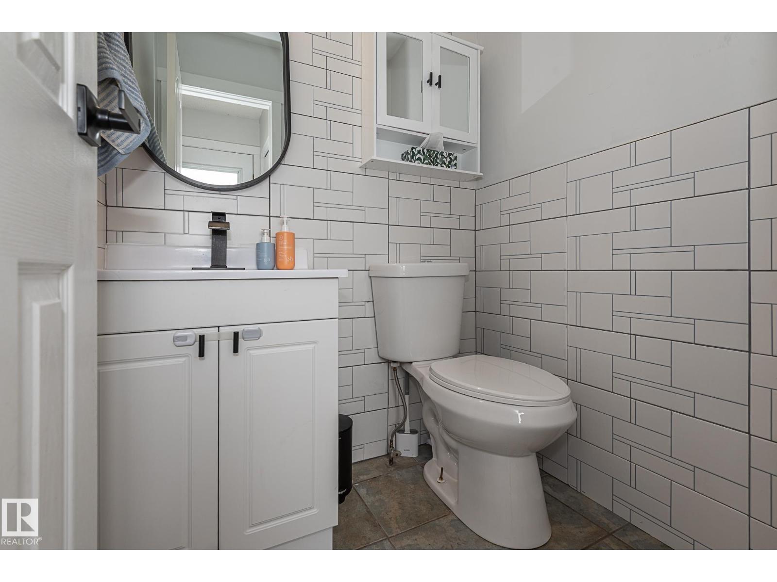 8326 157 Av Nw, Edmonton, Alberta  T5Z 2P7 - Photo 18 - E4479551