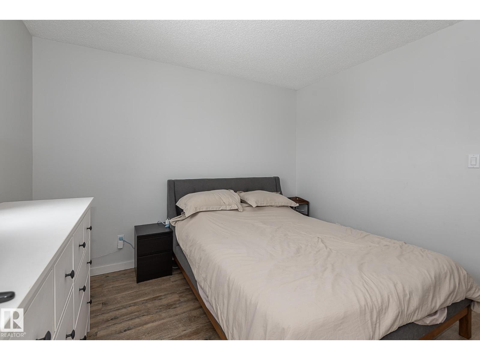 8326 157 Av Nw, Edmonton, Alberta  T5Z 2P7 - Photo 17 - E4479551