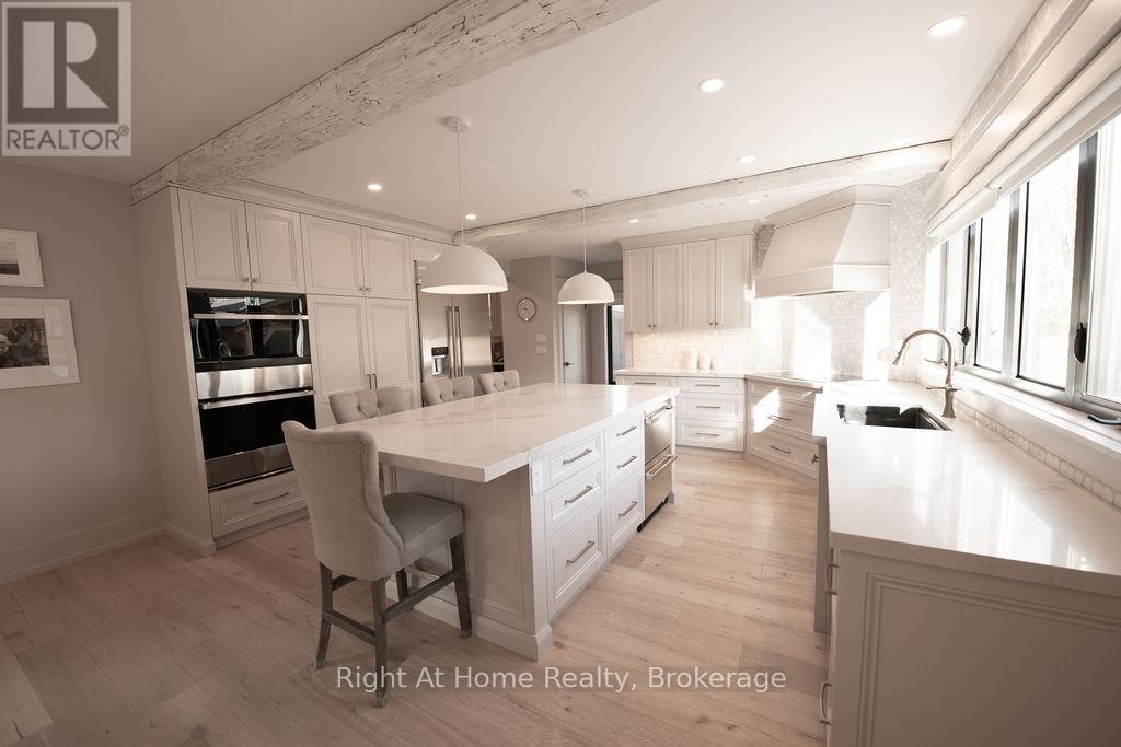 139 Allan Street, Oakville, Ontario  L6J 3N6 - Photo 18 - W12932152