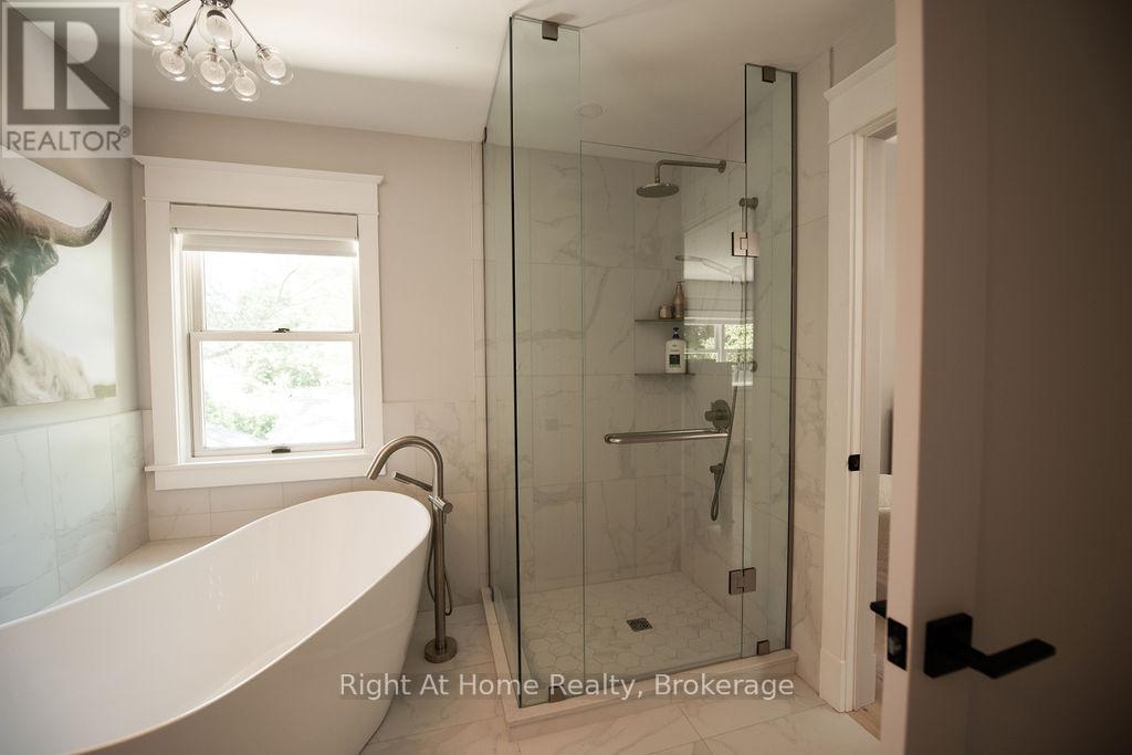 139 Allan Street, Oakville, Ontario  L6J 3N6 - Photo 30 - W12932152