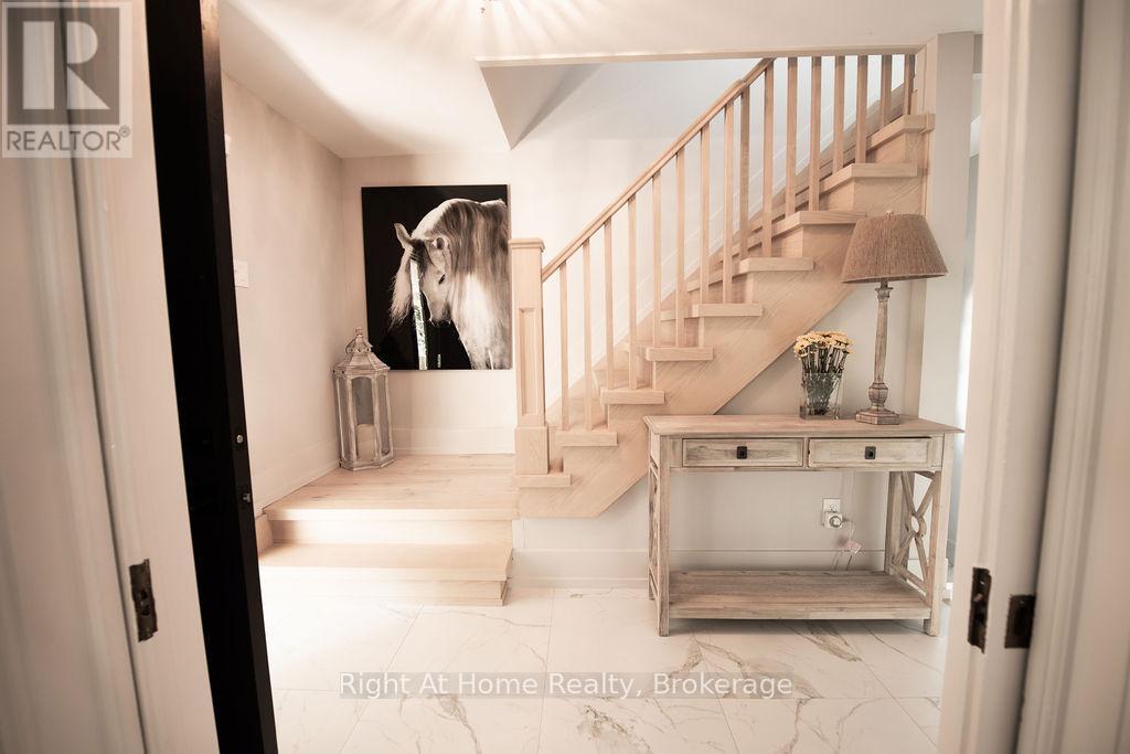 139 Allan Street, Oakville, Ontario  L6J 3N6 - Photo 6 - W12932152