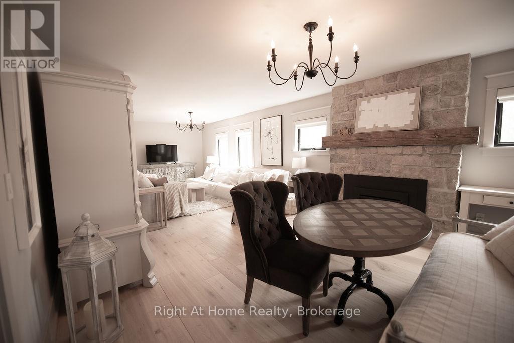 139 Allan Street, Oakville, Ontario  L6J 3N6 - Photo 8 - W12932152