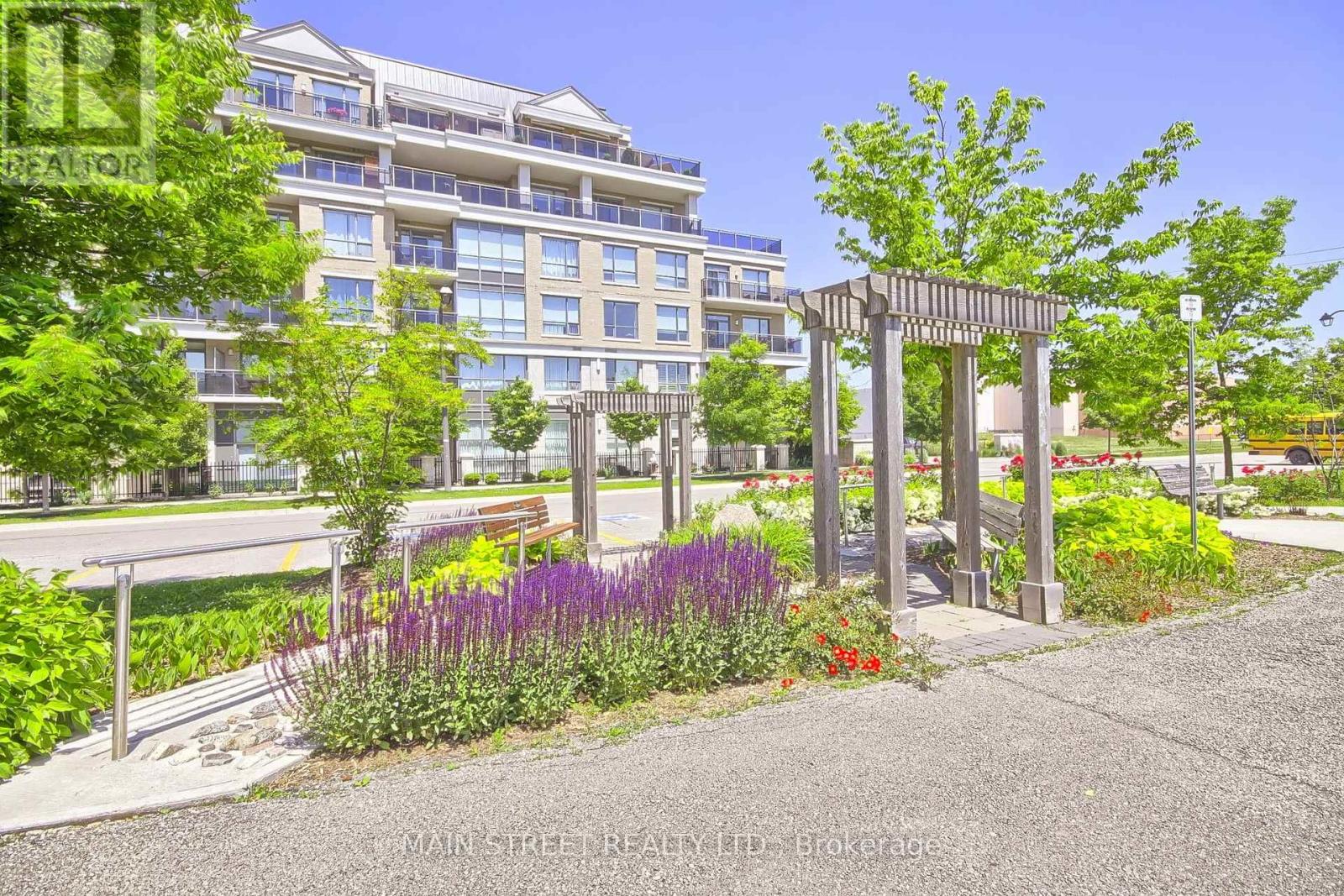 619 - 111 Civic Square Gate, Aurora, Ontario  L4G 0S6 - Photo 38 - N12665370