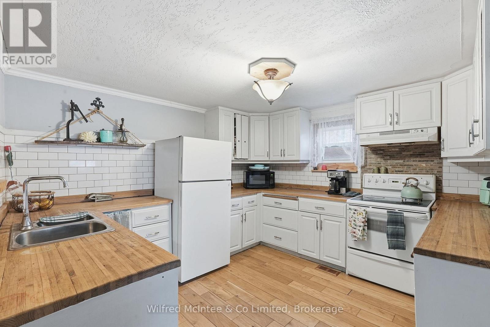 59 3rd Avenue, Arran-Elderslie, Ontario  N0G 1L0 - Photo 7 - X12932170