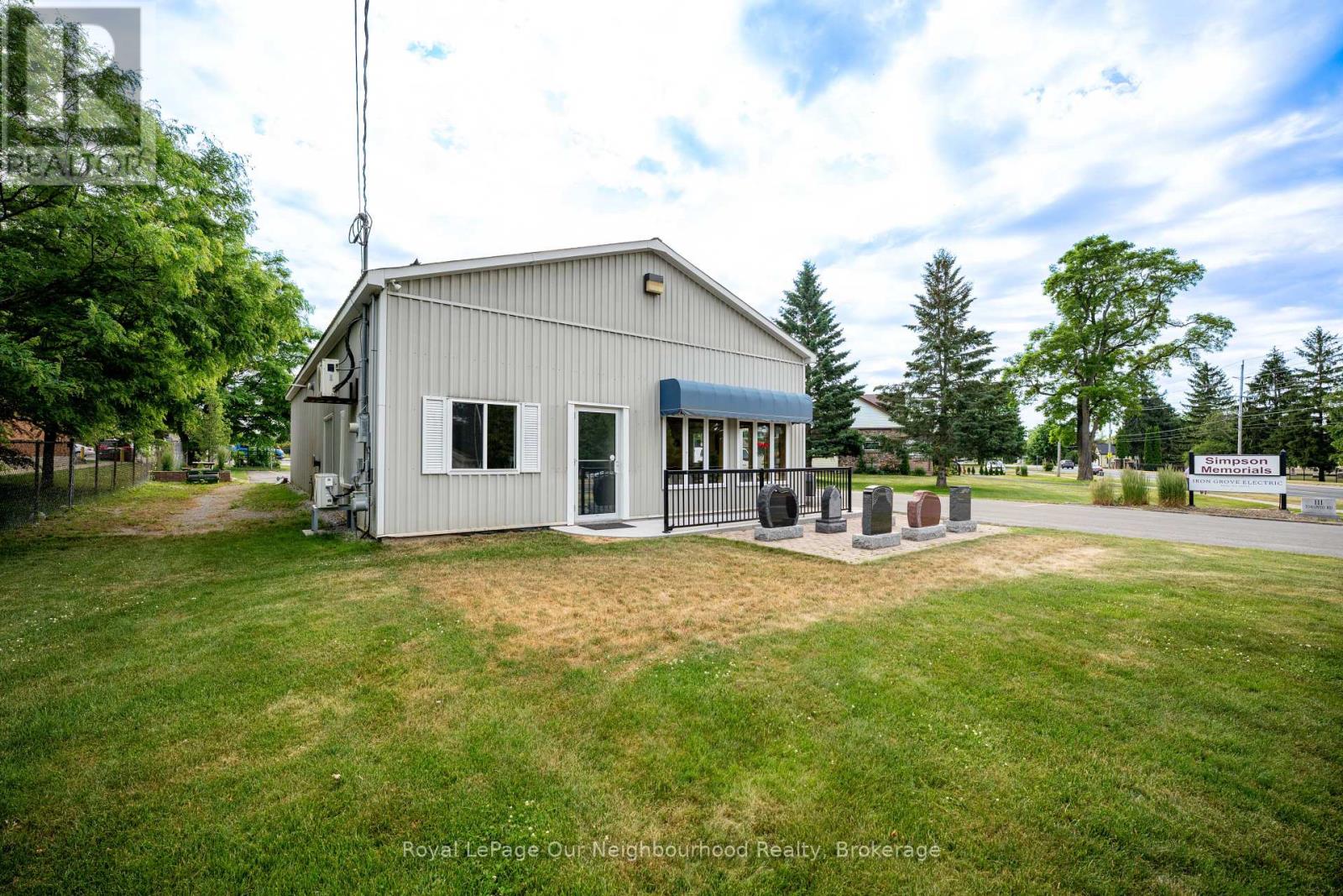 111 Toronto Road, Port Hope, Ontario  L1A 3S4 - Photo 2 - X12932164