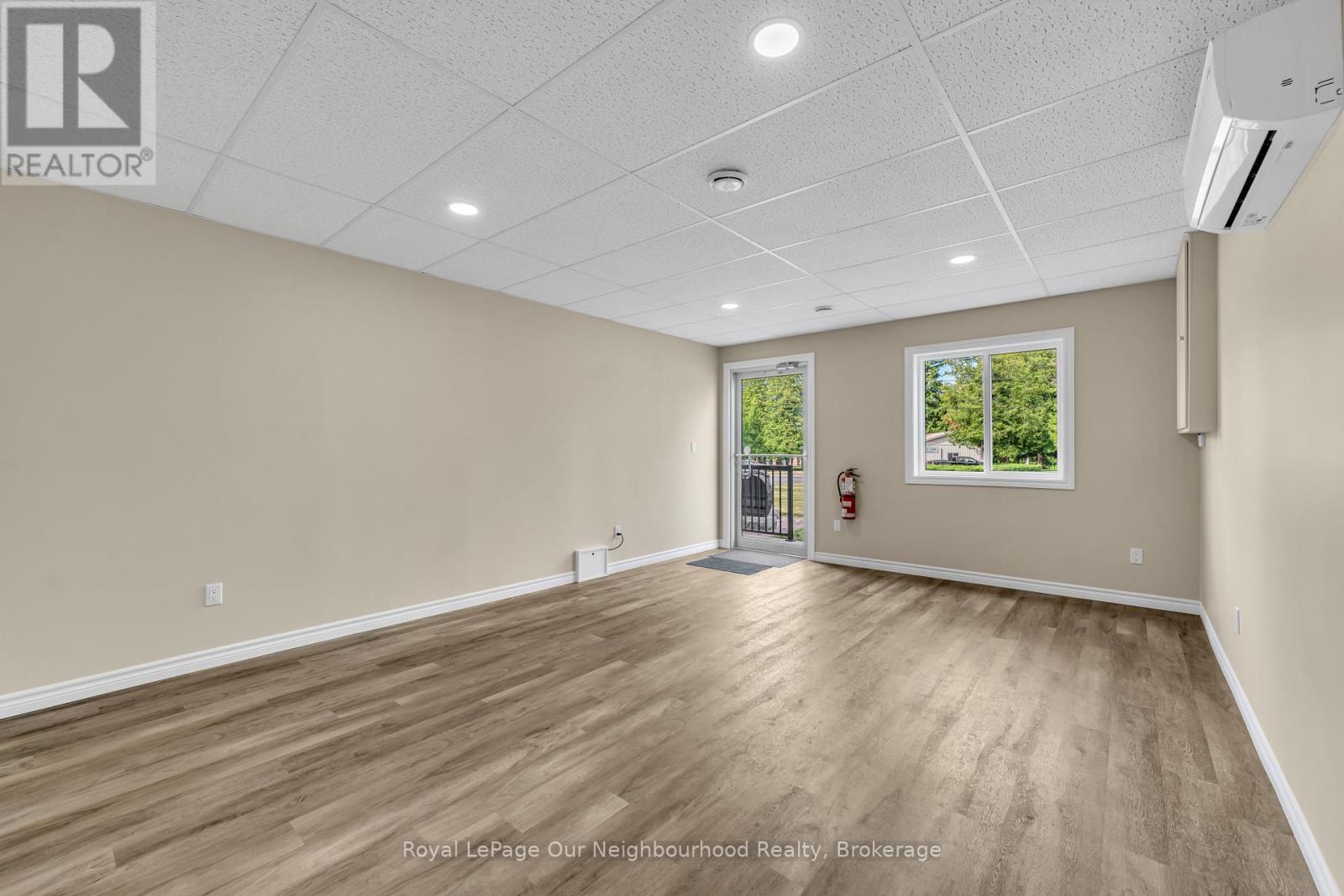 111 Toronto Road, Port Hope, Ontario  L1A 3S4 - Photo 4 - X12932164