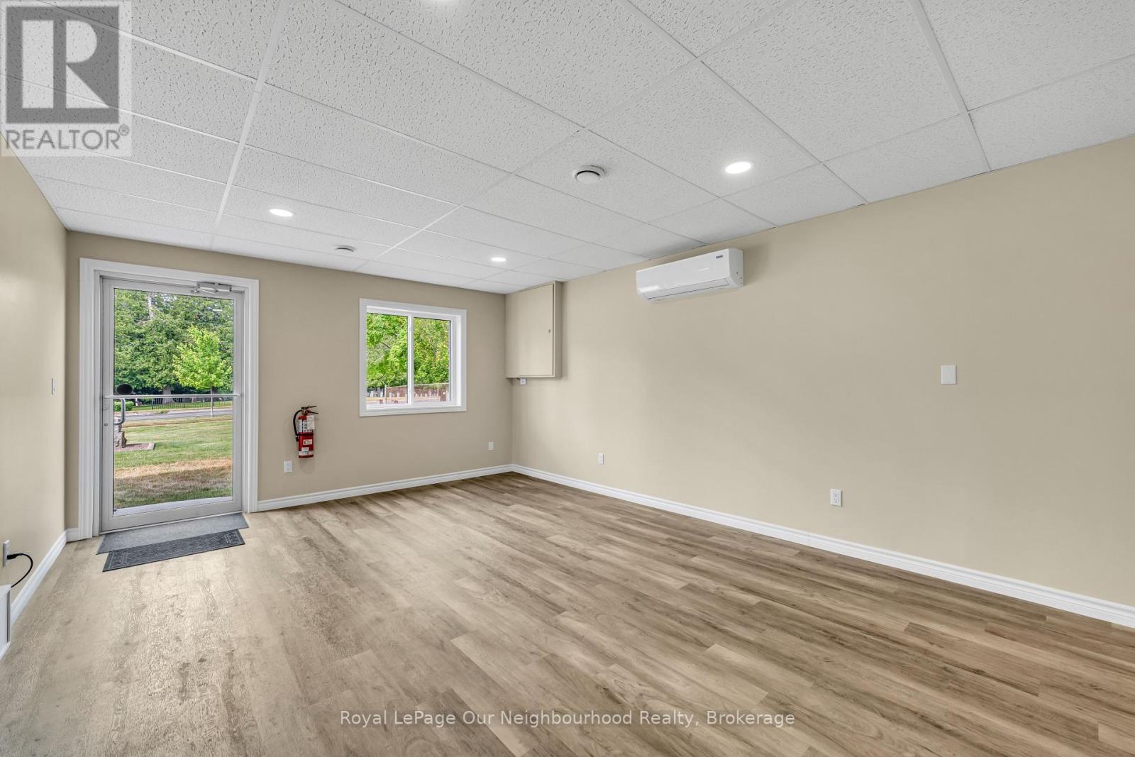 111 Toronto Road, Port Hope, Ontario  L1A 3S4 - Photo 5 - X12932164