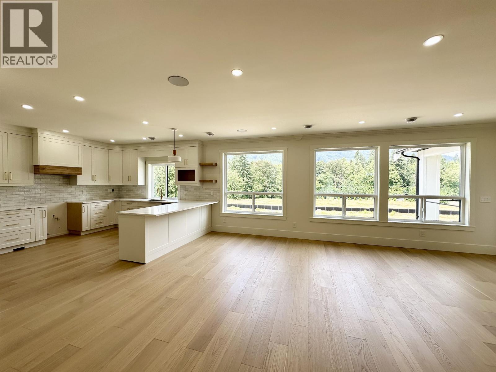 1203 Castle Road, Gibsons, British Columbia V0N 1V5 - Photo 7 - R3047101