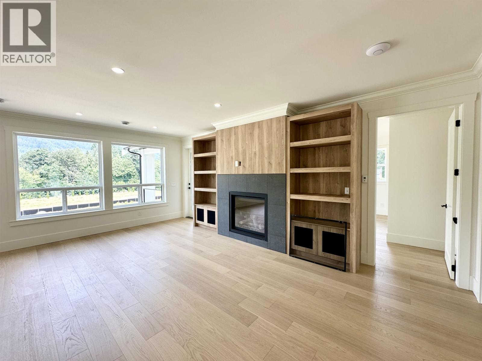 1203 Castle Road, Gibsons, British Columbia V0N 1V5 - Photo 9 - R3047101