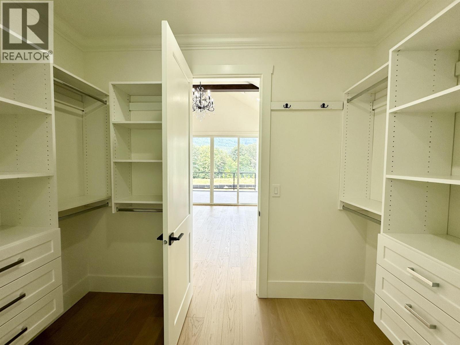 1203 Castle Road, Gibsons, British Columbia V0N 1V5 - Photo 19 - R3047101