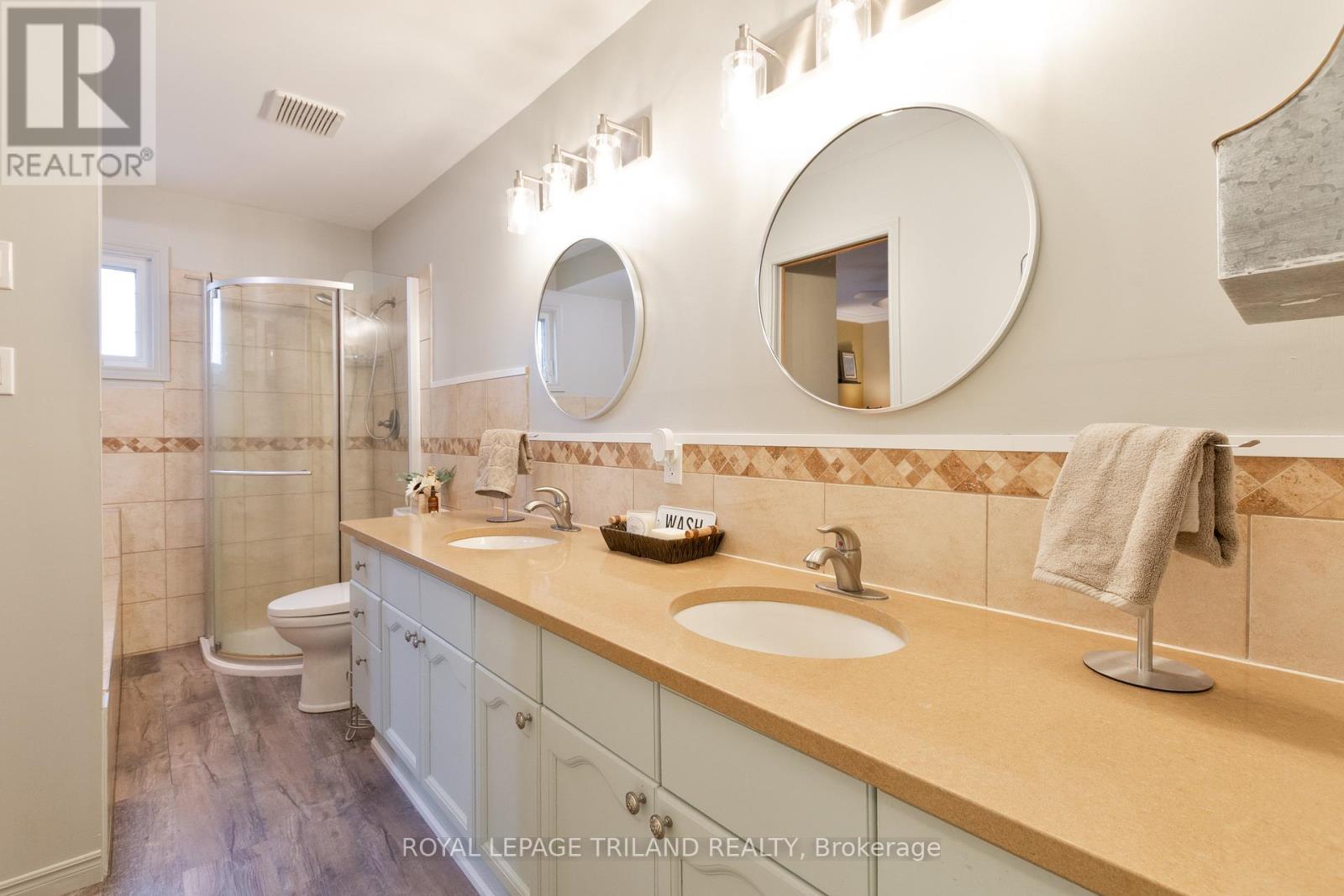 379 Sherwood Avenue, Central Elgin (Belmont), Ontario  N0L 1B0 - Photo 17 - X12932196