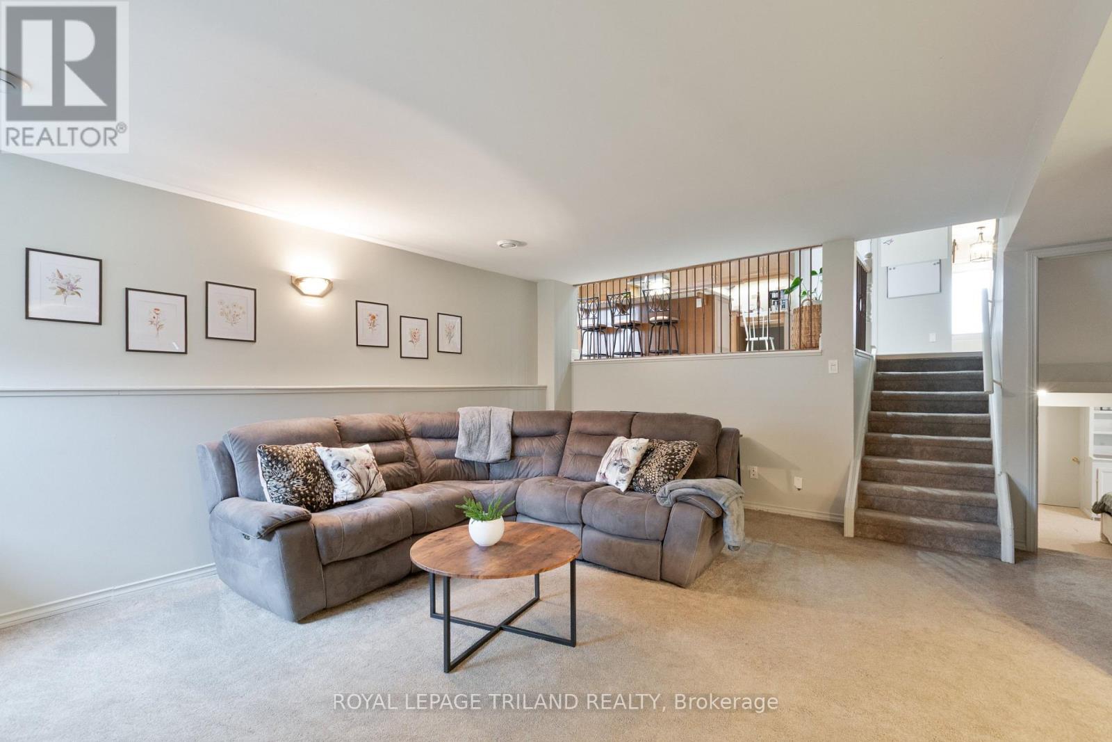 379 Sherwood Avenue, Central Elgin (Belmont), Ontario  N0L 1B0 - Photo 21 - X12932196