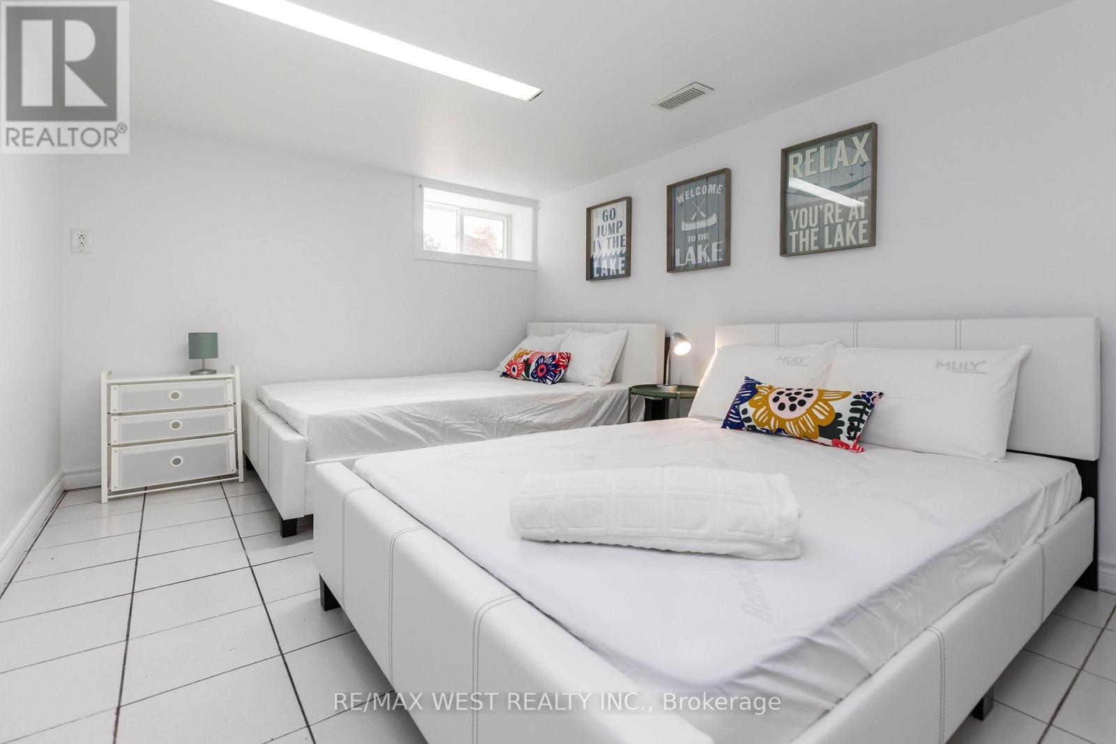 Lower - 1166 Ossington Avenue, Toronto (Wychwood), Ontario  M6G 3W1 - Photo 2 - C12932154