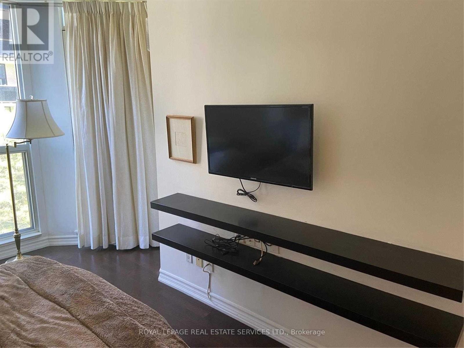 409 - 4200 Bathurst Street, Toronto (Clanton Park), Ontario  M3H 6C7 - Photo 8 - C12932186