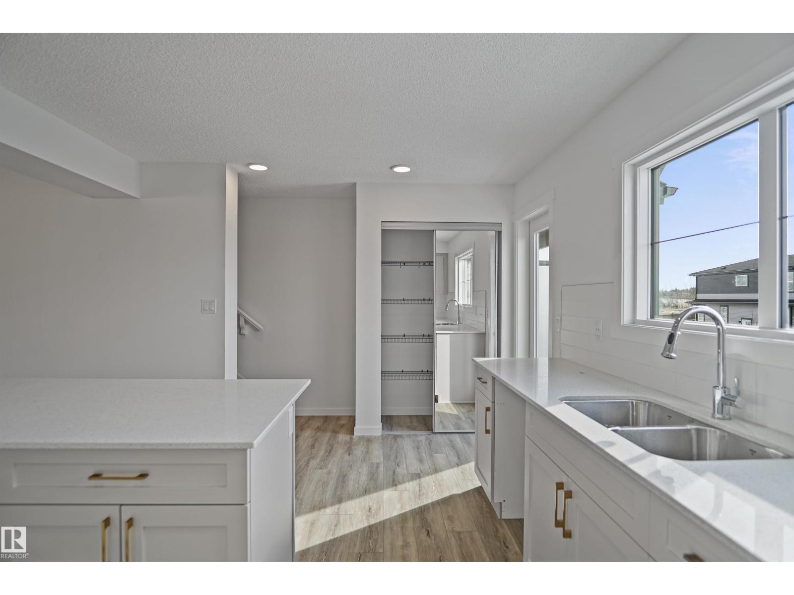 4205 Kinglet Dr Nw, Edmonton, Alberta  T5S 0S9 - Photo 12 - E4479567