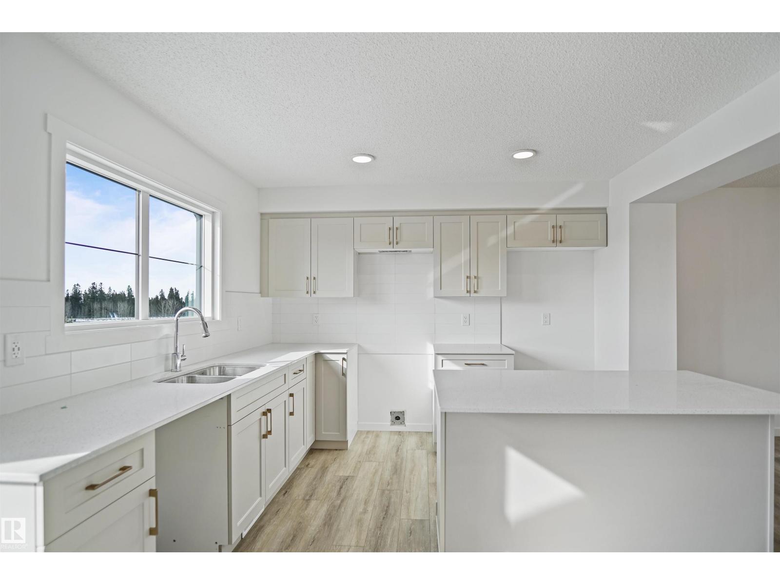 4205 Kinglet Dr Nw, Edmonton, Alberta  T5S 0S9 - Photo 13 - E4479567