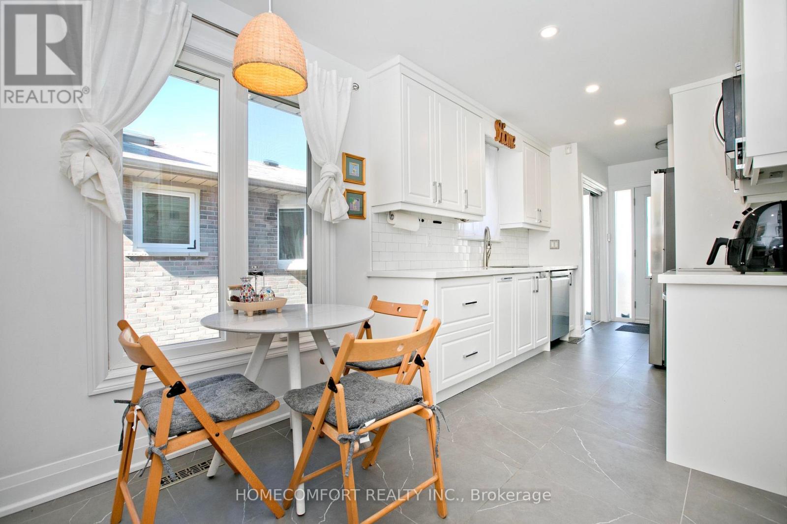 47 Tivoli Court, Toronto, Ontario  M1E 2A5 - Photo 5 - E12932168