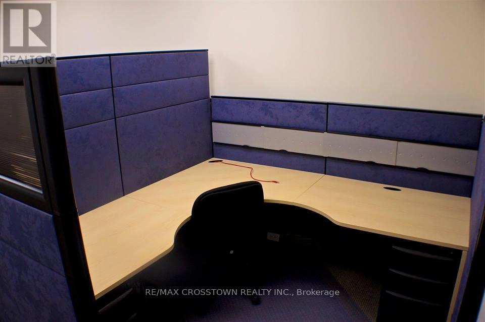 7-4 - 17075 Leslie Street, Newmarket, Ontario  L3Y 8E1 - Photo 10 - N12932162