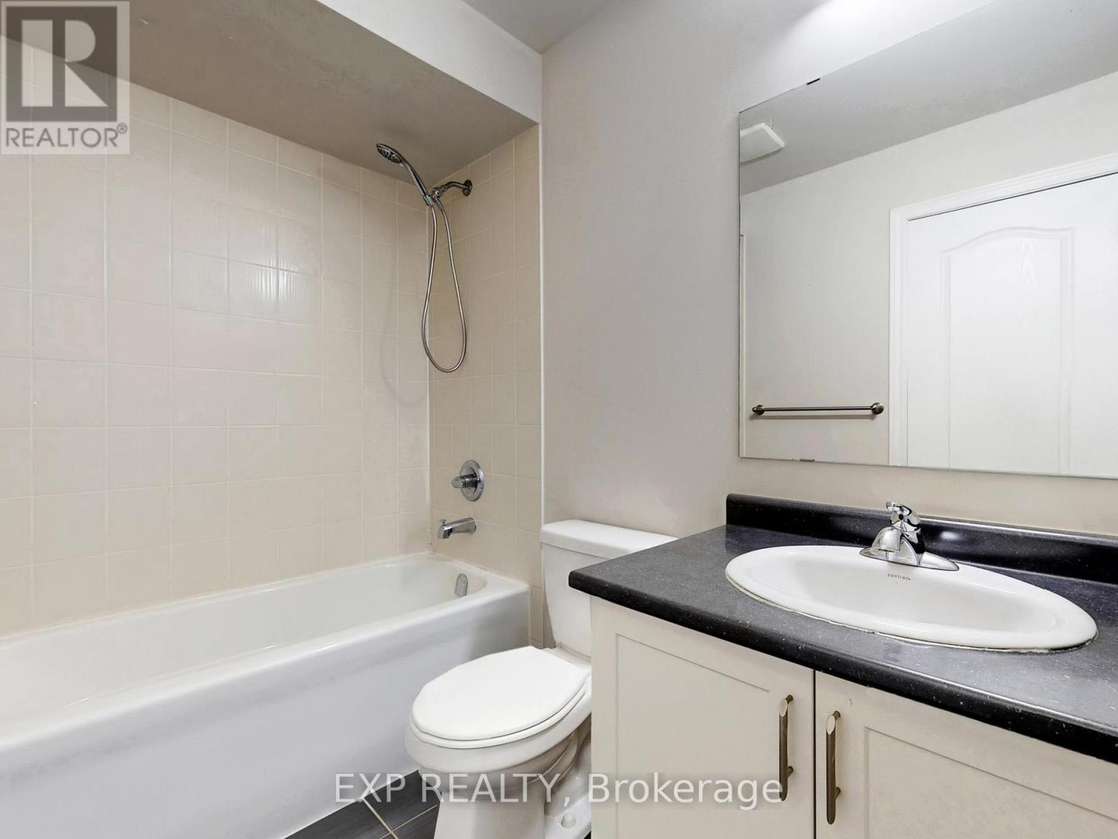 9 Matthewson Avenue, Bradford West Gwillimbury, Ontario  L3Z 3A7 - Photo 18 - N12932184