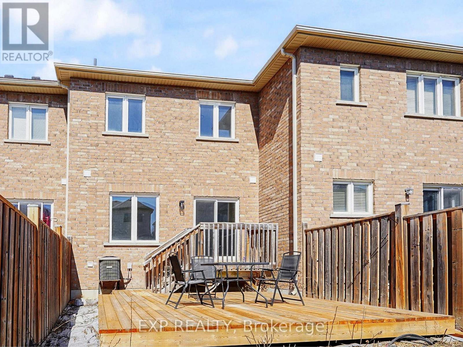 9 Matthewson Avenue, Bradford West Gwillimbury, Ontario  L3Z 3A7 - Photo 27 - N12932184