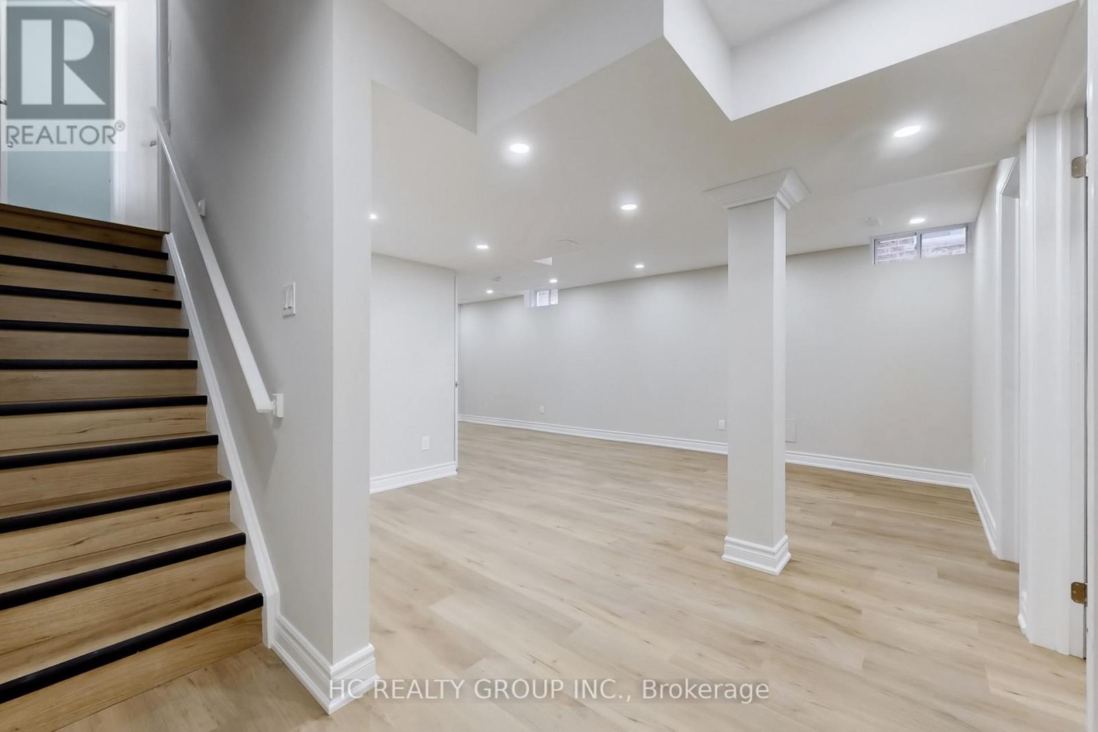 206 Wolf Creek Crescent, Vaughan, Ontario  L6A 4C4 - Photo 32 - N12932194