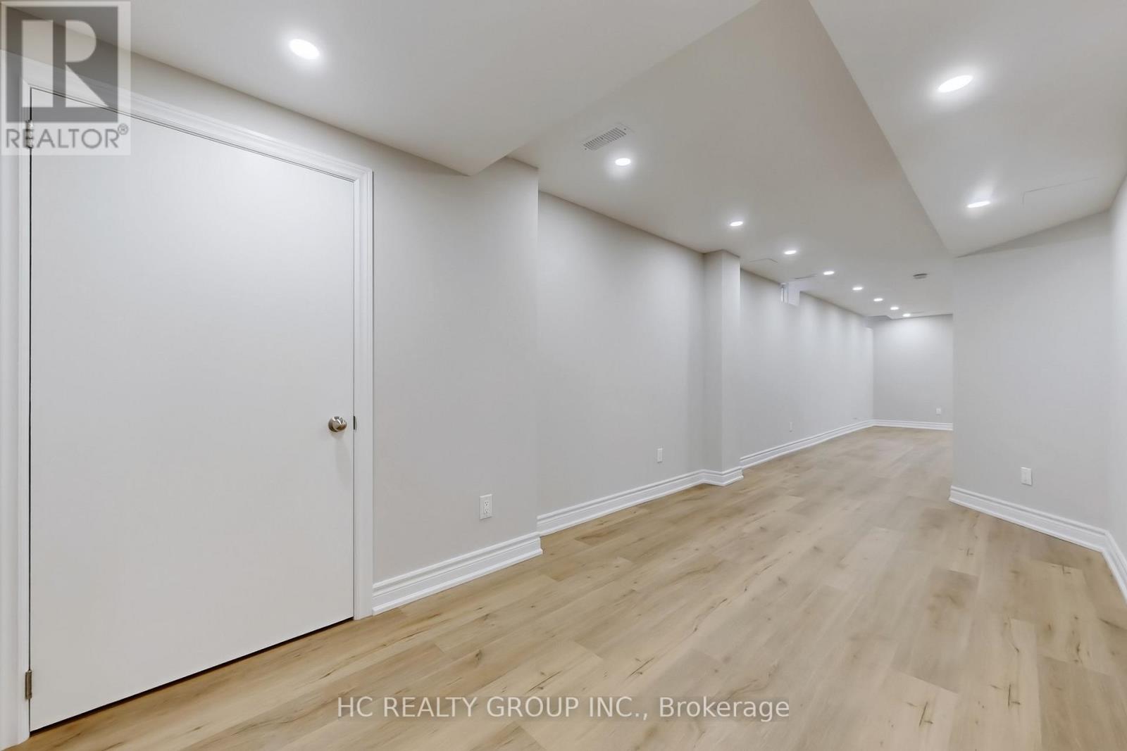 206 Wolf Creek Crescent, Vaughan, Ontario  L6A 4C4 - Photo 36 - N12932194