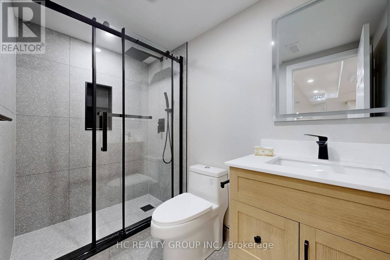 206 Wolf Creek Crescent, Vaughan, Ontario  L6A 4C4 - Photo 38 - N12932194