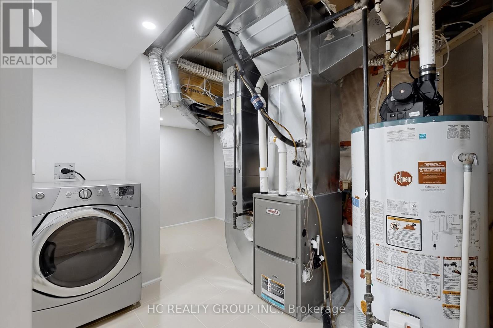 206 Wolf Creek Crescent, Vaughan, Ontario  L6A 4C4 - Photo 39 - N12932194