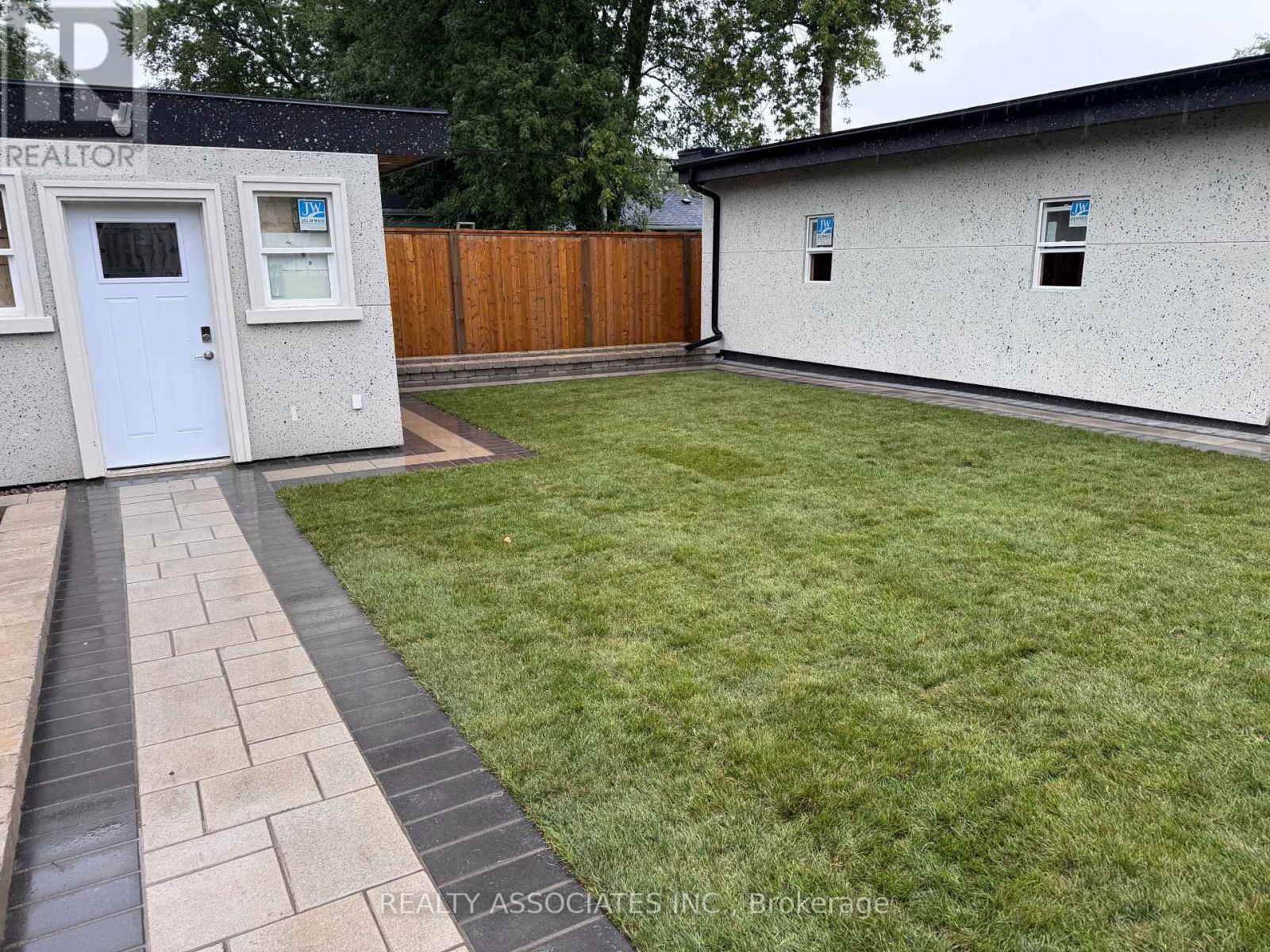 348 Miami Drive, Georgina, Ontario  L4P 2Z7 - Photo 46 - N12927860