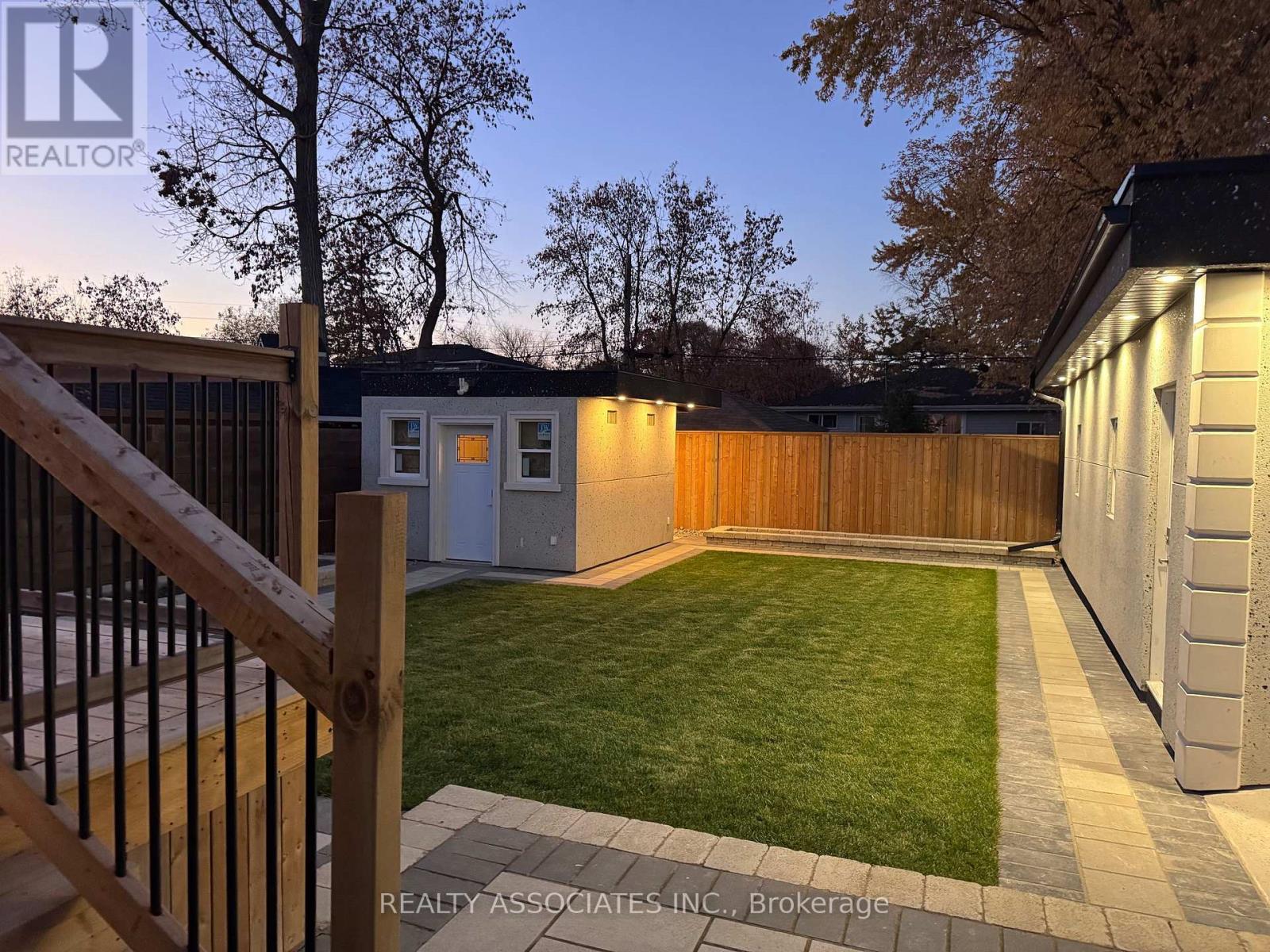 348 Miami Drive, Georgina, Ontario  L4P 2Z7 - Photo 41 - N12927860