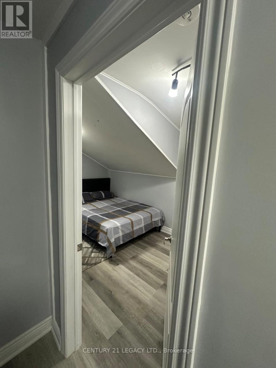 398 Albion Road, Toronto, Ontario  M9W 3P5 - Photo 13 - W12930558