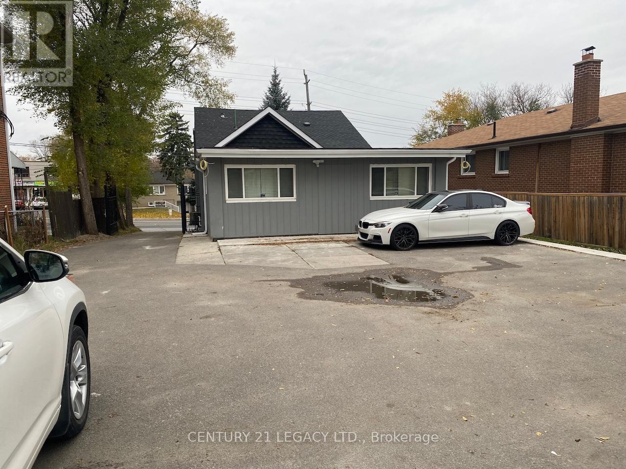 398 Albion Road, Toronto, Ontario  M9W 3P5 - Photo 17 - W12930558