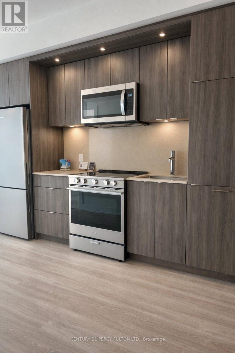 1802 - 60 Central Park Roadway, Toronto, Ontario  M9A 0E6 - Photo 5 - W12930676