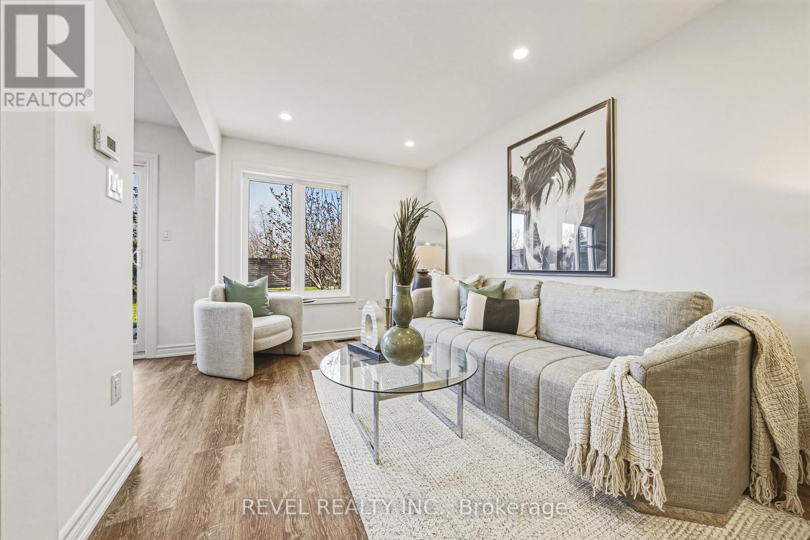 72 - 1588 South Parade Court, Mississauga, Ontario  L5M 6E7 - Photo 2 - W12932150