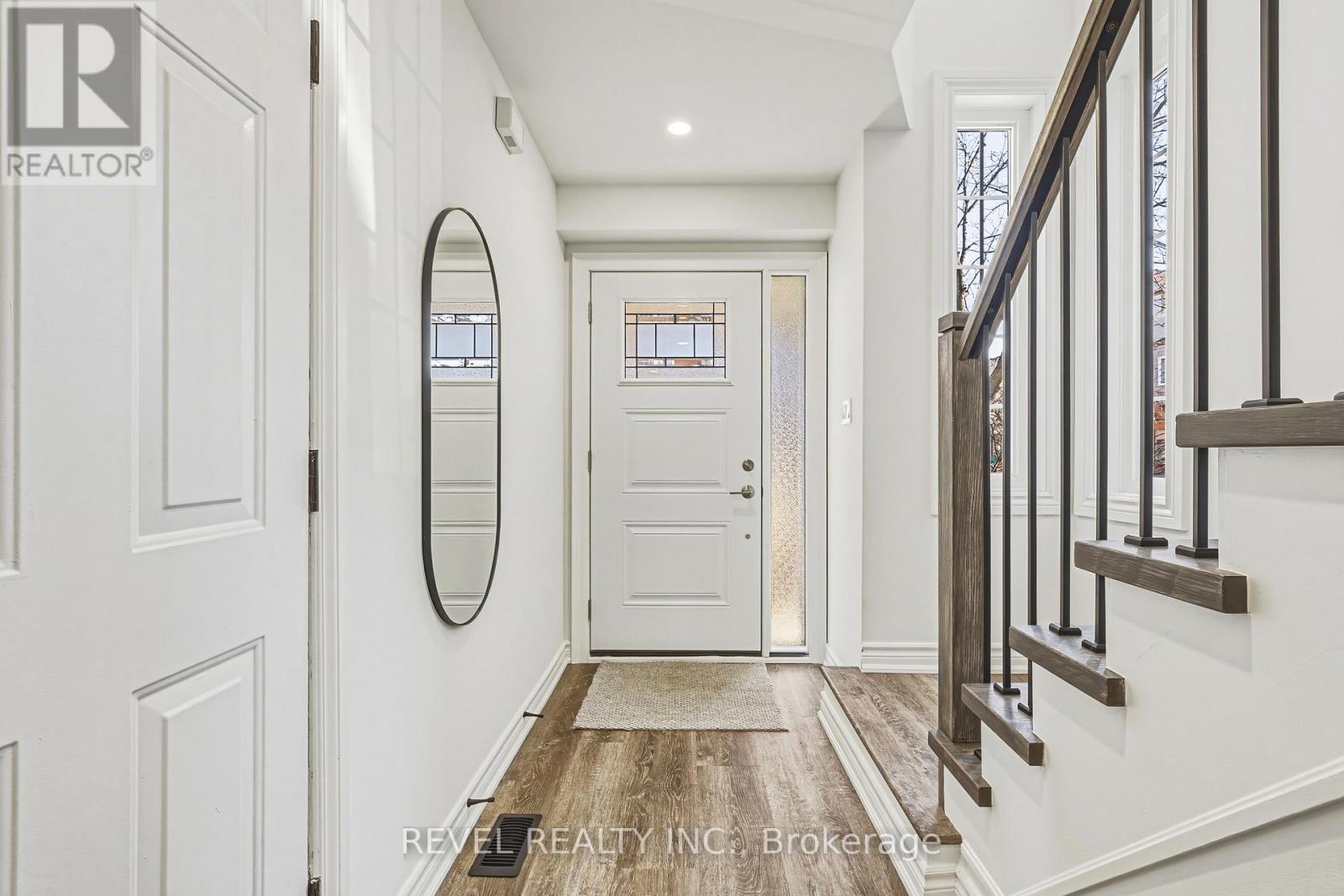 72 - 1588 South Parade Court, Mississauga, Ontario  L5M 6E7 - Photo 4 - W12932150