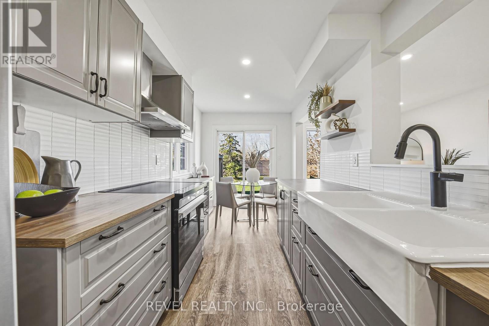 72 - 1588 South Parade Court, Mississauga, Ontario  L5M 6E7 - Photo 7 - W12932150