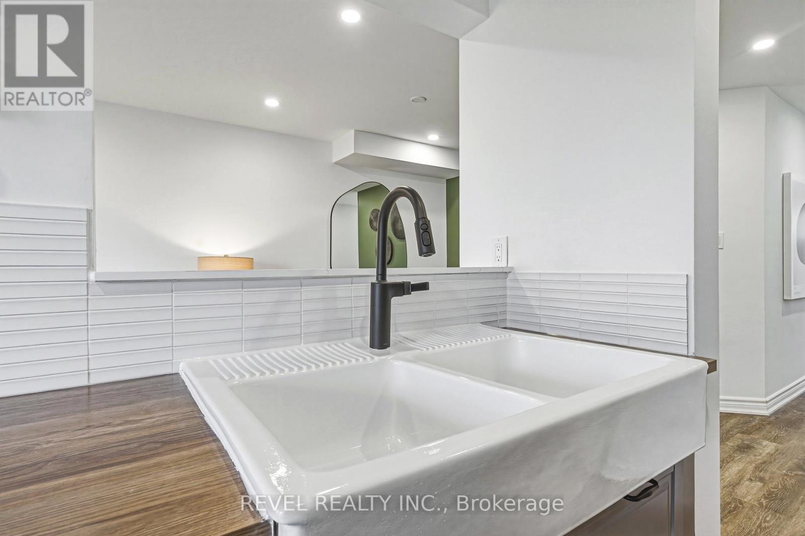 72 - 1588 South Parade Court, Mississauga, Ontario  L5M 6E7 - Photo 9 - W12932150