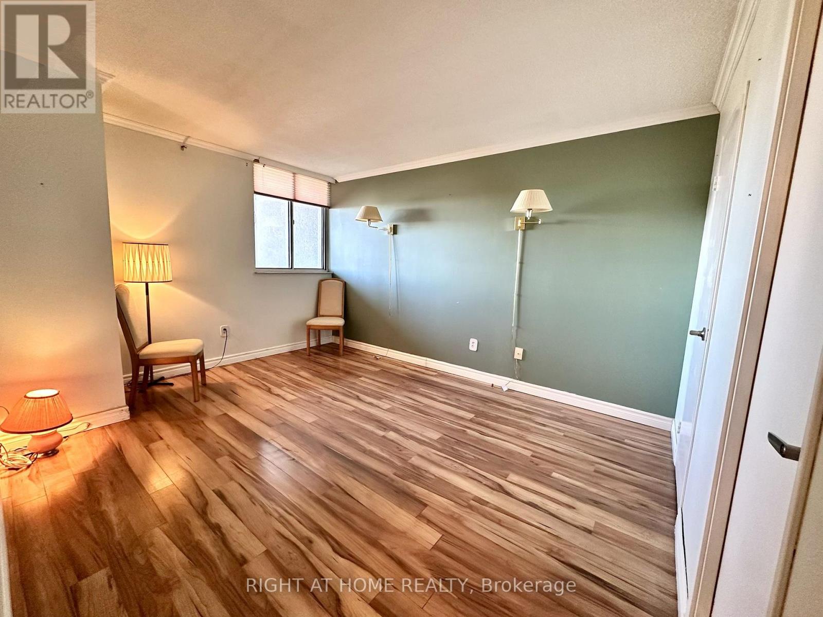 1806 - 10 Martha Eaton Way S, Toronto, Ontario  M6M 5B3 - Photo 10 - W12932172