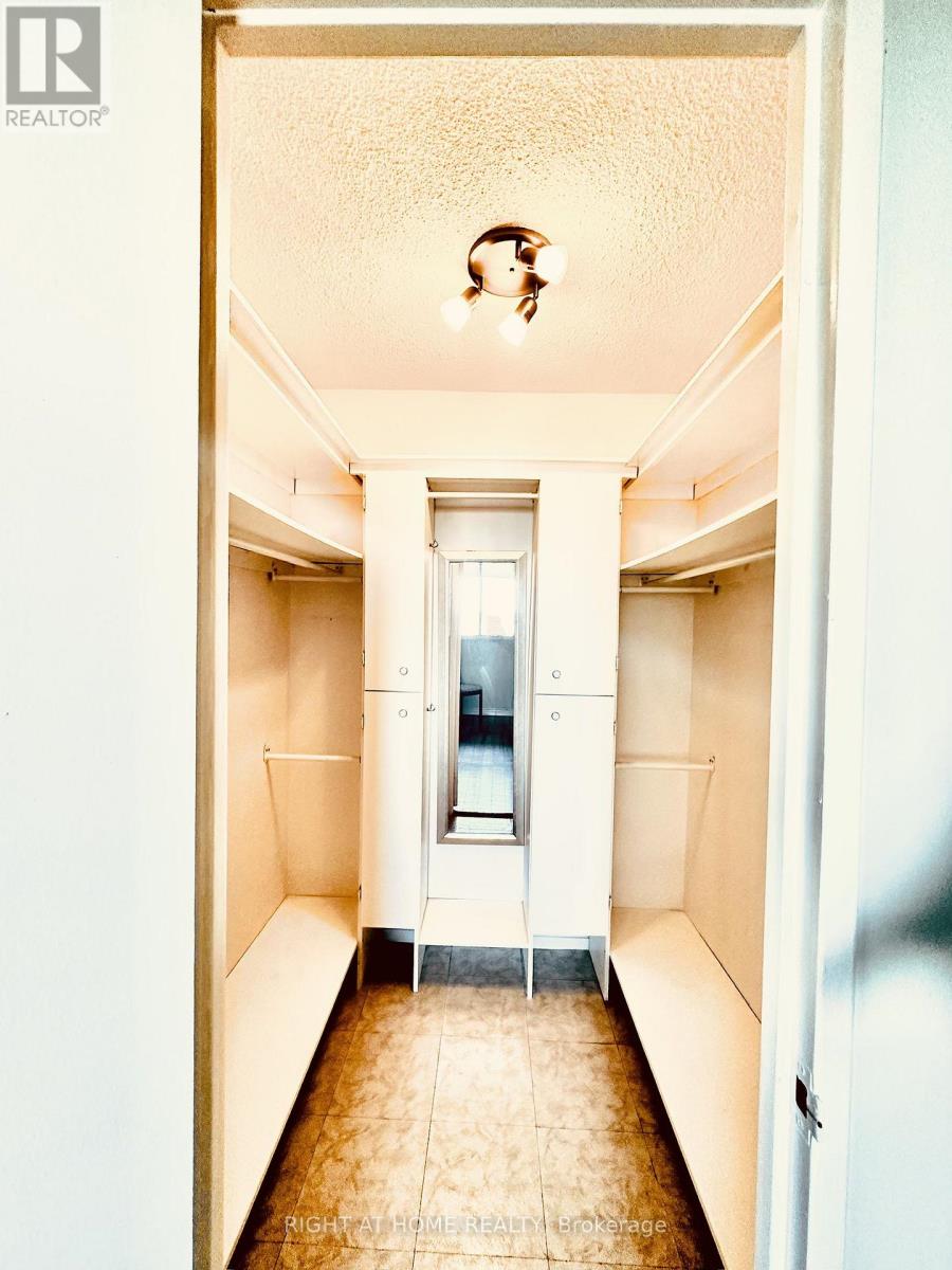 1806 - 10 Martha Eaton Way S, Toronto, Ontario  M6M 5B3 - Photo 11 - W12932172