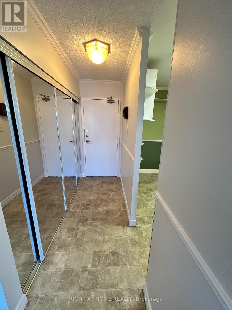 1806 - 10 Martha Eaton Way S, Toronto, Ontario  M6M 5B3 - Photo 5 - W12932172