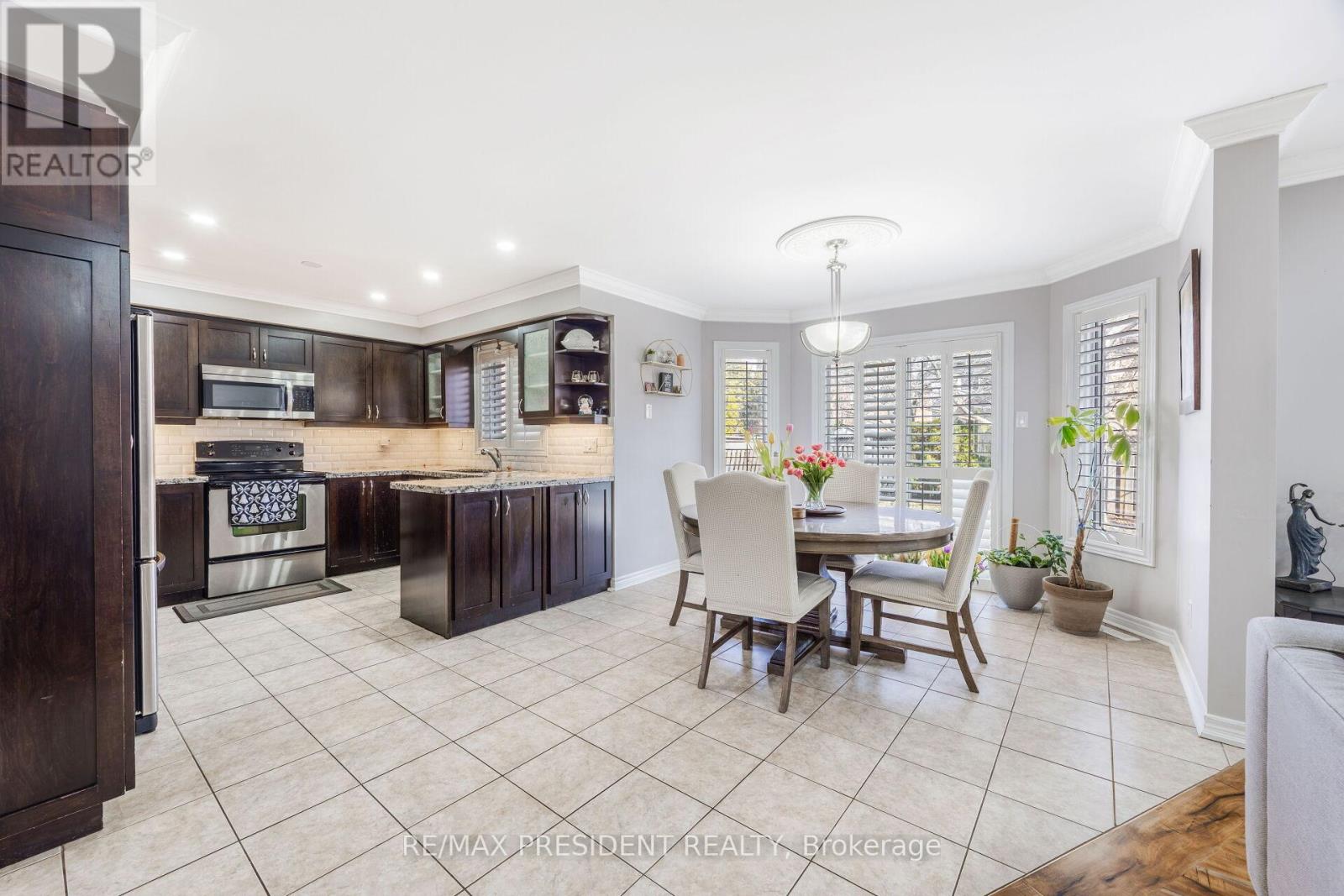 14 Samuel Crescent, Halton Hills, Ontario  L7G 5J2 - Photo 10 - W12932182