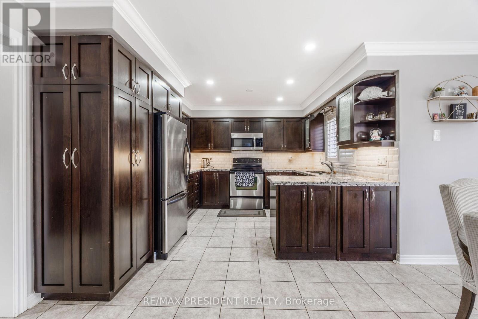 14 Samuel Crescent, Halton Hills, Ontario  L7G 5J2 - Photo 12 - W12932182