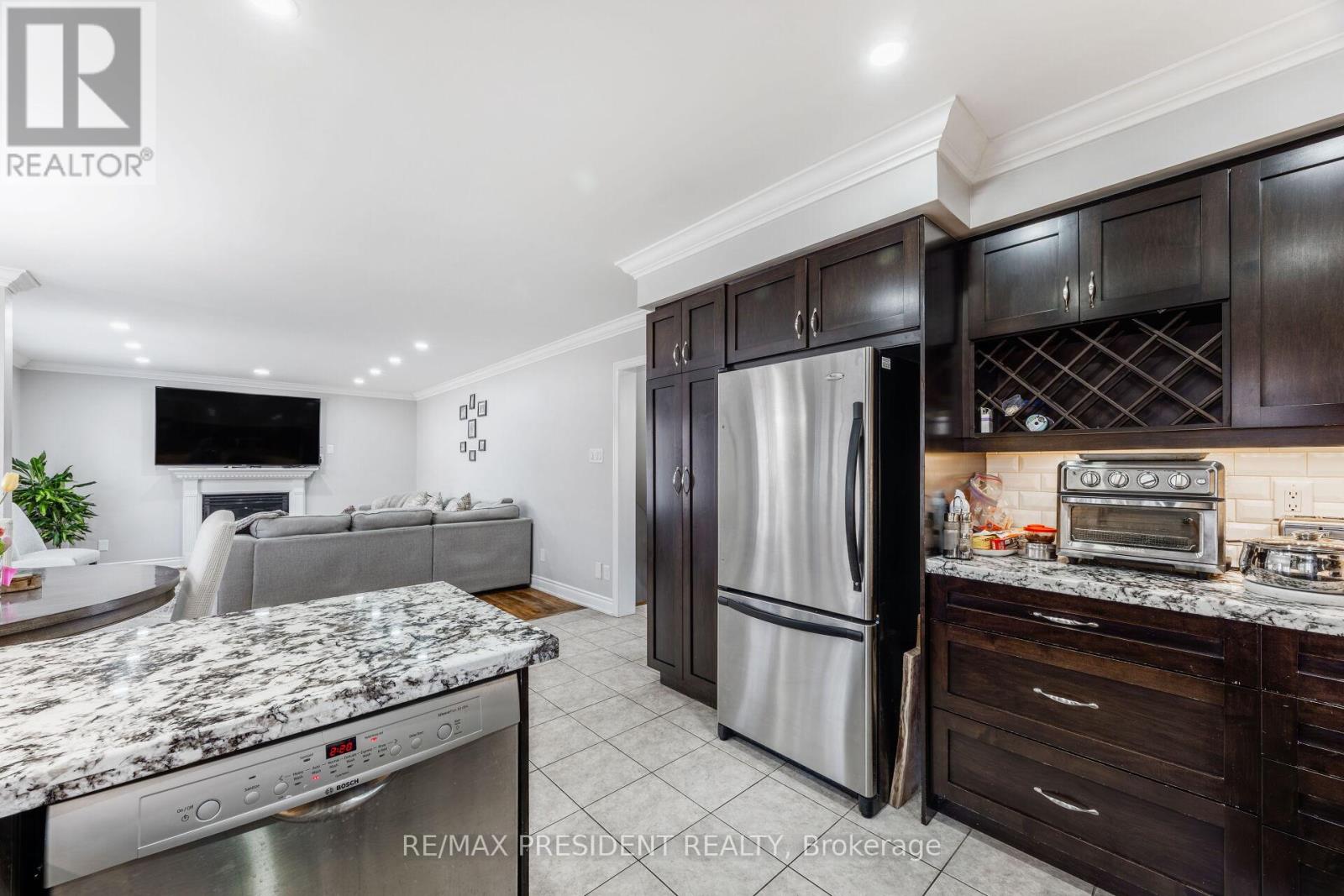 14 Samuel Crescent, Halton Hills, Ontario  L7G 5J2 - Photo 16 - W12932182